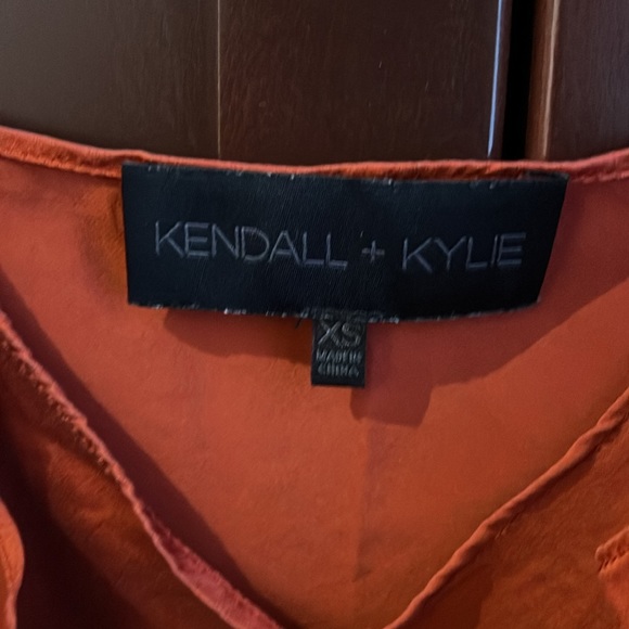 Kendall + Kylie Top - Picture 2 of 2